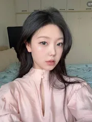 徐汇水多翘臀嫩妹