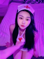 东站风骚大奶妹