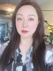 风骚会弹古筝的老师
