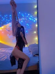 龙华水床高挑女神雪梨