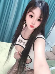 自聊大胸妹依诺