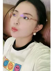 双飞眼镜儿妹妹和闺蜜