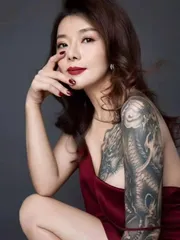 成都颜值纹身少妇