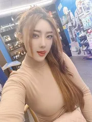 双龙大道高颜值美女