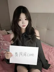 武侯年轻乖巧小女孩