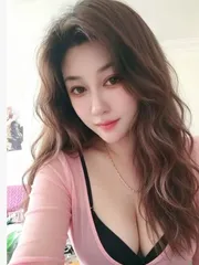 后入一线天馒头B少妇