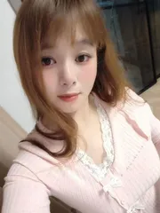 东站巨乳青