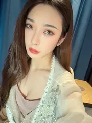 娇小型骚女泡泡