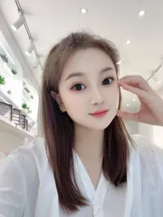 小家碧玉性感身材苏沫