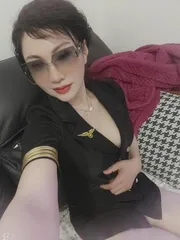 黑丝大姐姐