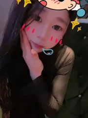 长腿嫩模佩佩