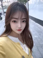 性感美乳小财迷