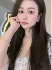 南山泡芙颜值身材一流