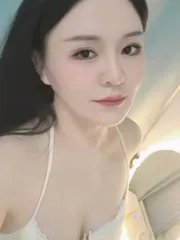 服务型美乳姐姐