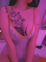 轻熟温柔玫瑰姐姐