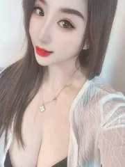 高挑大胸风骚妹子