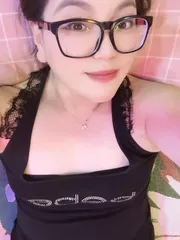 呼市蜜桃臀少妇