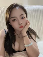 服务型大胸小妹