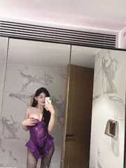腿长腰细胸大白虎老师