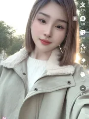 御姐云云老师