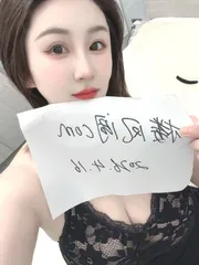 个人F胸风骚服务系深版-亦菲