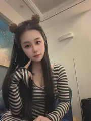 思明黑丝大长腿果果