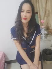 白云梅花园长腿御姐
