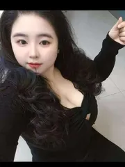 南山肥臀乳神露露