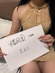 刚下水的高颜值萌妹