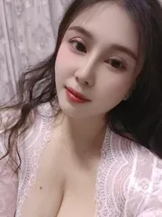 岛内巨乳E莉莉