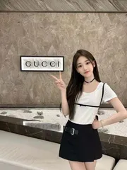 高颜值嫩妹