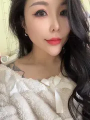 丰满肥臀小野猫