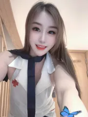 新银座美胸依依