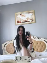 波霸小七