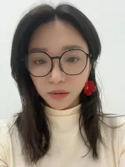 戴眼镜的风骚少妇